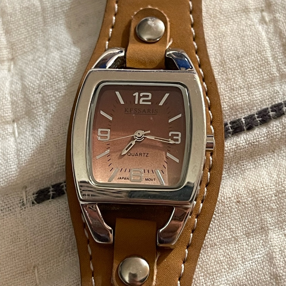 Kessaris quartz watch
